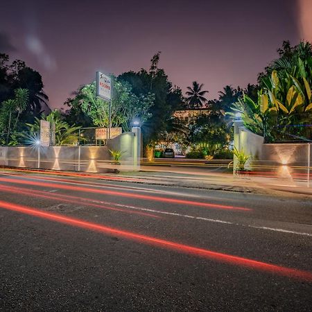 Sera Villa กอลล์ ภายนอก รูปภาพ